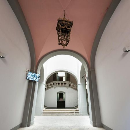 Carlo Suite Apartments Con Vasca Idromassaggio パレルモ エクステリア 写真
